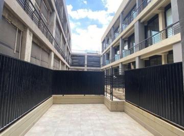 Departamento · 60m² · 2 Ambientes · Departamento Duplex en Venta en La Boca con Patio