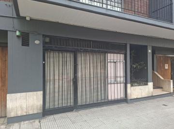 Local comercial de 2 ambientes, Balvanera · Venta Local Balvanera 57 m² Frente Planta Baja y Sotano Baño C/antebaño Apto Credito