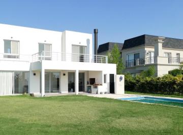 Casa · 176m² · 4 Ambientes · 2 Cocheras · Alquiler Casa Escobar Puertos: 3 Dorm. - Dependencia - Piscina - Náutica - Barrio Ceibos