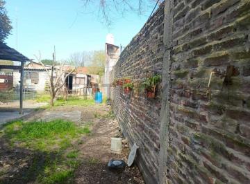 Terreno · 57m² · Venta de Lote con Construccion a Reciclar