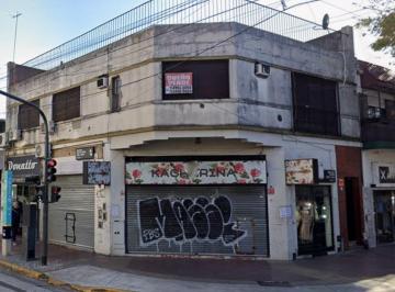 Local comercial · 40m² · Local en Esquina Doble Vidriera - Lope de Vega y Cantilo - Devoto