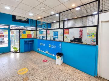 Local comercial · 50m² · Local Comercial en Venta con Renta Mataderos