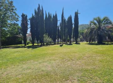 Casa de 4 ambientes, Villa Carlos Paz · Gran Terreno de 1.392 m² + 2 Deptos | Carlos Paz - Ideal Inversionistas
