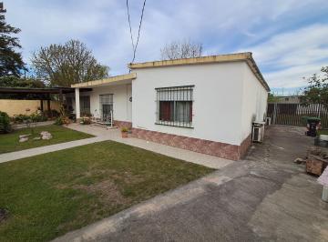 Casa · 168m² · 4 Ambientes · 1 Cochera · Alquiler Casa 2/3 Dorm. Gran Terreno Pinar
