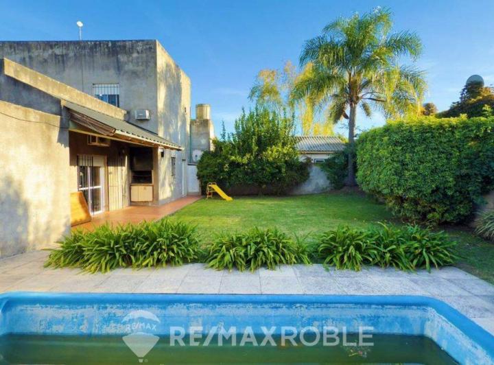 Casa · 125m² · 4 Ambientes · 1 Cochera