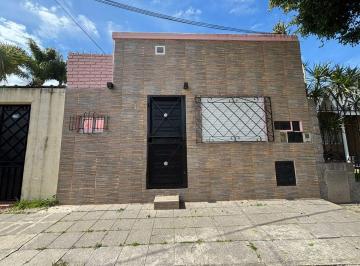 PH de 1 ambiente, Lomas de Zamora · Monoambiente en Alquiler Turdera con Lavadero Sin Expensas