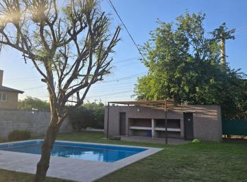 Casa · 90m² · 4 Ambientes · 2 Cocheras · Venta Casa Duplex 3 Dorm Housing B° Inaudi Córdoba