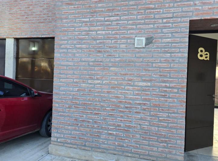 Casa · 90m² · 4 Ambientes · 2 Cocheras