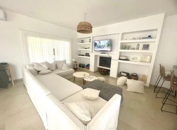 Casa de 5 ambientes, Costa Esmeralda · Ecuestre 157 P/8 Pax C/ Piscina