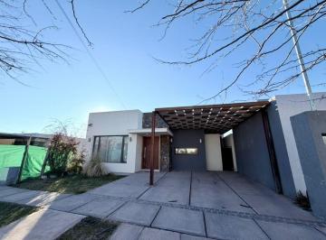 Casa de 5 ambientes, Mayor Drummond · Alquiler de Casa Barrio Privado/ Barrio Rincón de Drummond