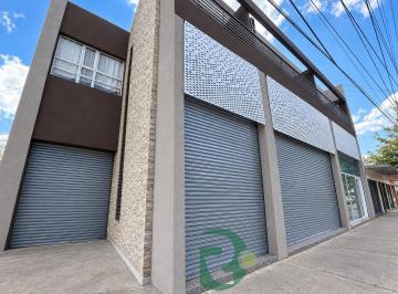Local comercial · 167m² · 1 Ambiente · 1 Cochera · Venta Local y Dpto 2 Amb con Cochera Moreno Norte