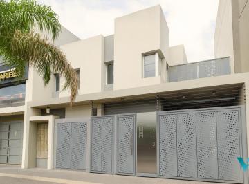 PH · 76m² · 3 Ambientes · 1 Cochera · Venta PH Duplex 3 Ambientes con Toilette, Patio Parrilla Cochera en Ituzaingo Norte.