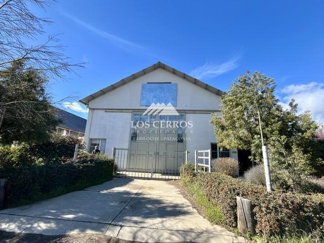Bodega-Galpón · 326m² · 4 Ambientes