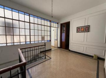 PH · 171m² · 6 Ambientes · Venta PH con Terraza Propia 7 Ambientes en San Cristobal