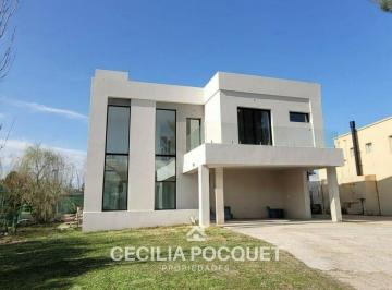 Casa · 222m² · 5 Ambientes · 2 Cocheras · Casa en Venta Al Lago en Barrio Principado Canning