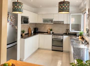 Departamento · 120m² · 4 Ambientes · 1 Cochera · Departamento en Cipolletti