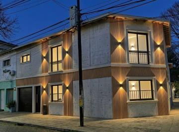 Casa · 189m² · 6 Ambientes · 1 Cochera · Casa en Venta Reciclada Totalmente en Lote Propio Apta 2 Familias en 2 Plantas Independientes