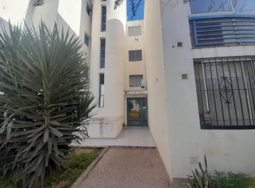 Garage · 73m² · 3 Ambientes · 1 Cochera · Venta - Depto - 3 Dorm. - Complejo Cerrado - Balcón - Cochera