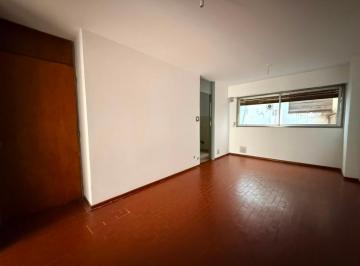Departamento · 66m² · 3 Ambientes · Alquiler 1 Dormitorio C/balcón - Barrio Centro