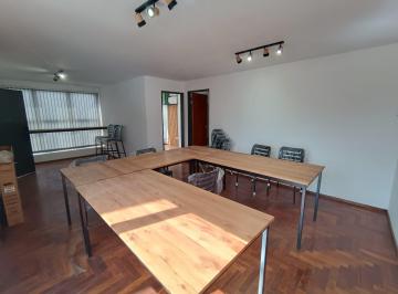 Oficina comercial · 41m² · Alquiler Oficina Amoblada - Barrio Centro