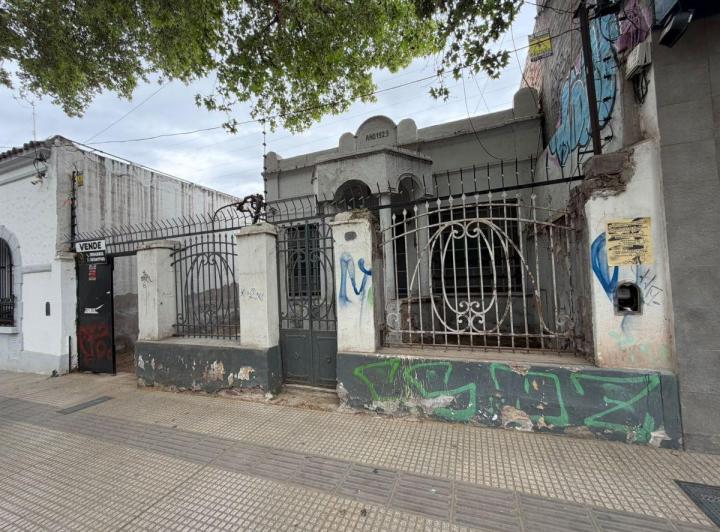 Casa · 155m² · 7 Ambientes · 1 Cochera