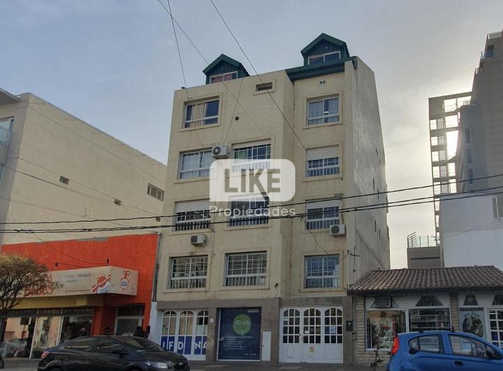 Oficina comercial · 1232m² · 25 Ambientes · 3 Cocheras