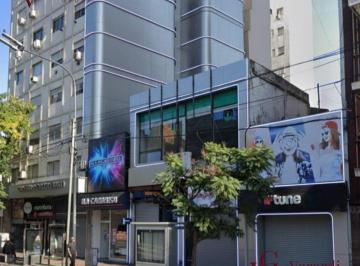 Local comercial · 650m² · Local en Flores