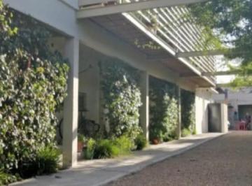 Casa · 58m² · 1 Dormitorio · 1 Cochera · Casa en Olivos