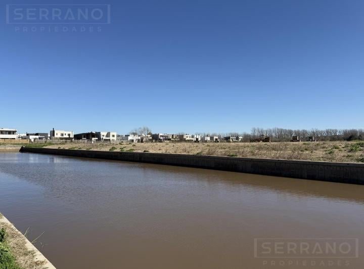 Terreno · 722m²