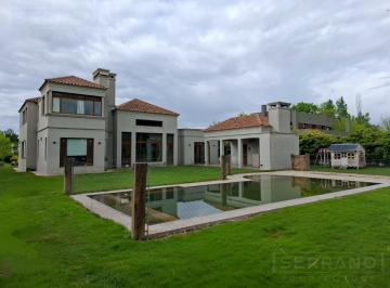 Casa · 320m² · 6 Ambientes · 6 Cocheras · Casa en Alquiler. Pilará - La Volanta