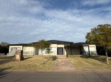 Casa · 360m² · 5 Ambientes · 2 Cocheras · Venta Casa 5 Ambientes con Vista Al Rio, en San Benito, Villanueva