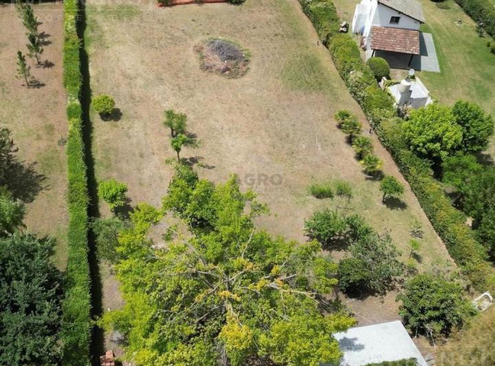 Terreno · 1680m²