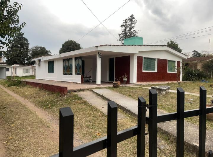 Casa · 350m² · 6 Ambientes · 6 Cocheras