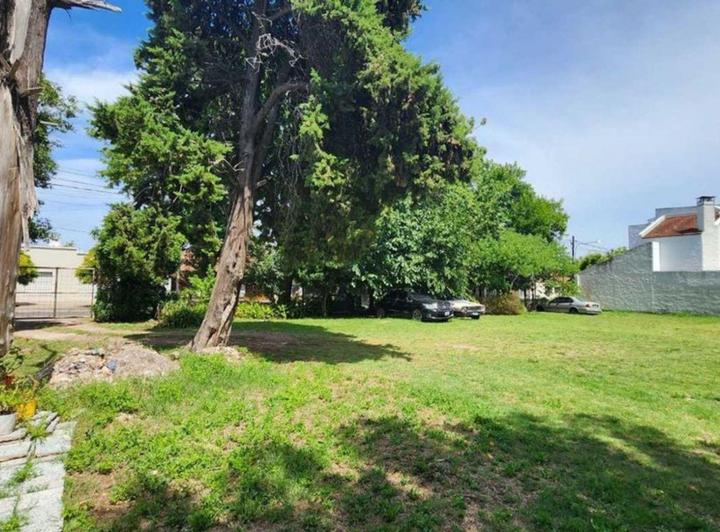 Terreno · 1600m²