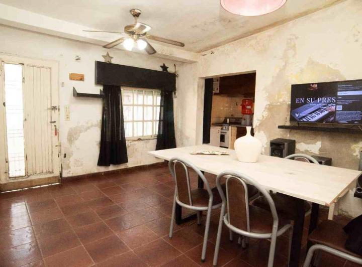 Casa · 80m² · 3 Ambientes · 2 Cocheras