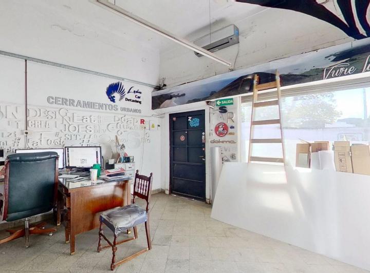 Local comercial · 156m²