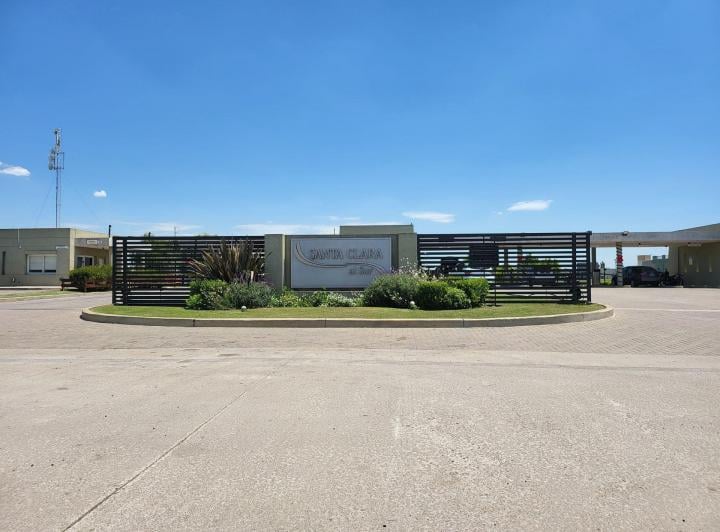 Terreno · 830m²