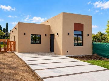 Casa · 98m² · 4 Ambientes · 1 Cochera · Venta Casa 4 Ambientes, Zelaya, Pilar