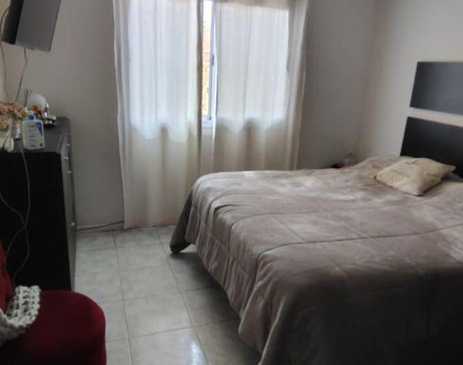 Casa · 137m² · 10 Ambientes · 2 Cocheras