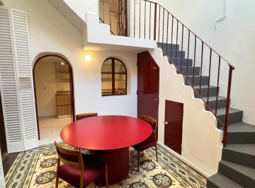 PH · 75m² · 5 Ambientes · En Venta - Casa de Pasillo de Dos Dorm. con Amenities - Abasto
