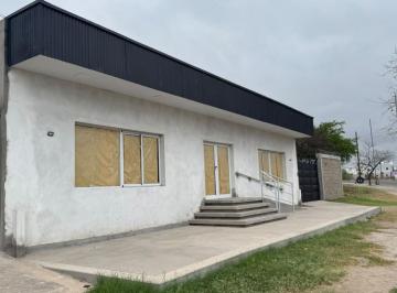 Local comercial · 200m² · Se Alquila Local Comercial Sobre Av Mexico Oeste