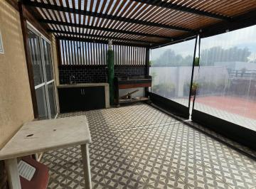 PH · 160m² · 3 Ambientes · Venta PH Olivos 3amb Mas Escritorio en Planta Alta Quincho Terraza Playroom 230 m Totales
