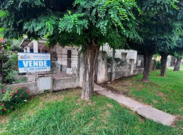 Casa de 3 ambientes, San Nicolás de los Arroyos · Amplio Lote con Casa a Reciclar en Campos Salles