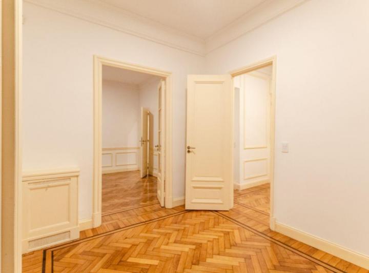 Departamento · 140m² · 6 Ambientes