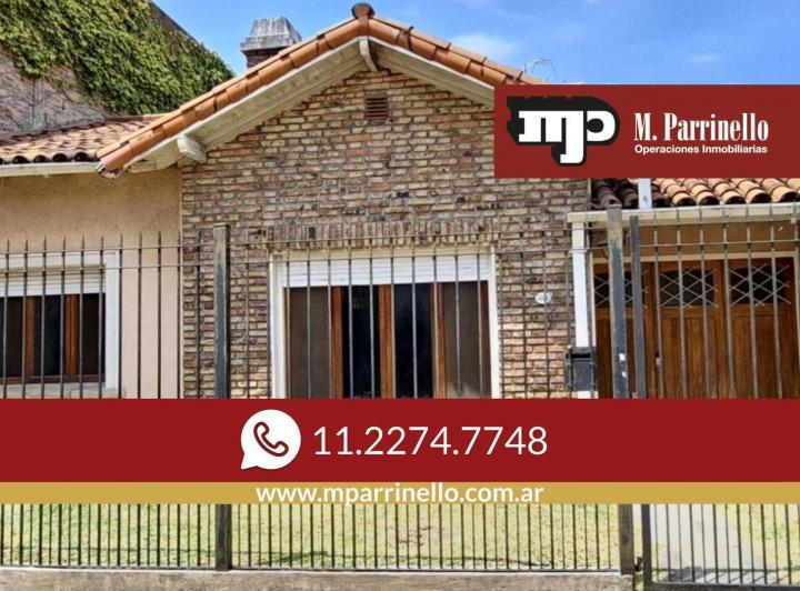 Casa · 97m² · 3 Ambientes · 2 Cocheras