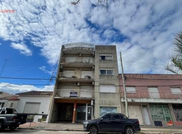 Departamento · 50m² · 2 Ambientes · Departamento Dos Ambientes en Alquiler en El Centro de Lujan, con Balcón