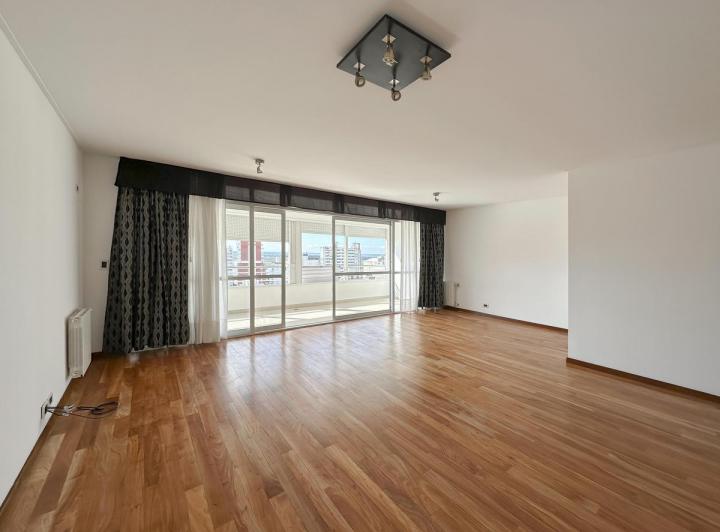 Departamento · 150m² · 5 Ambientes · 1 Cochera
