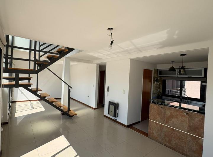 PH · 141m² · 5 Ambientes · 1 Cochera