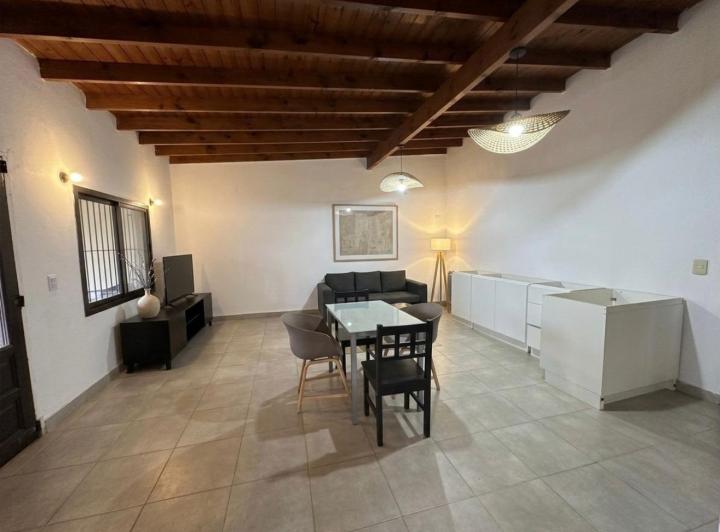 Casa · 100m² · 3 Ambientes · 2 Cocheras
