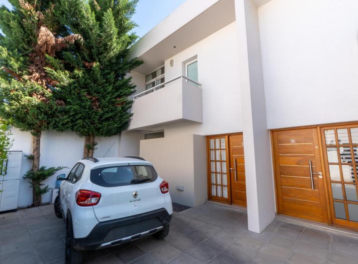Casa · 80m² · 3 Ambientes · 1 Cochera